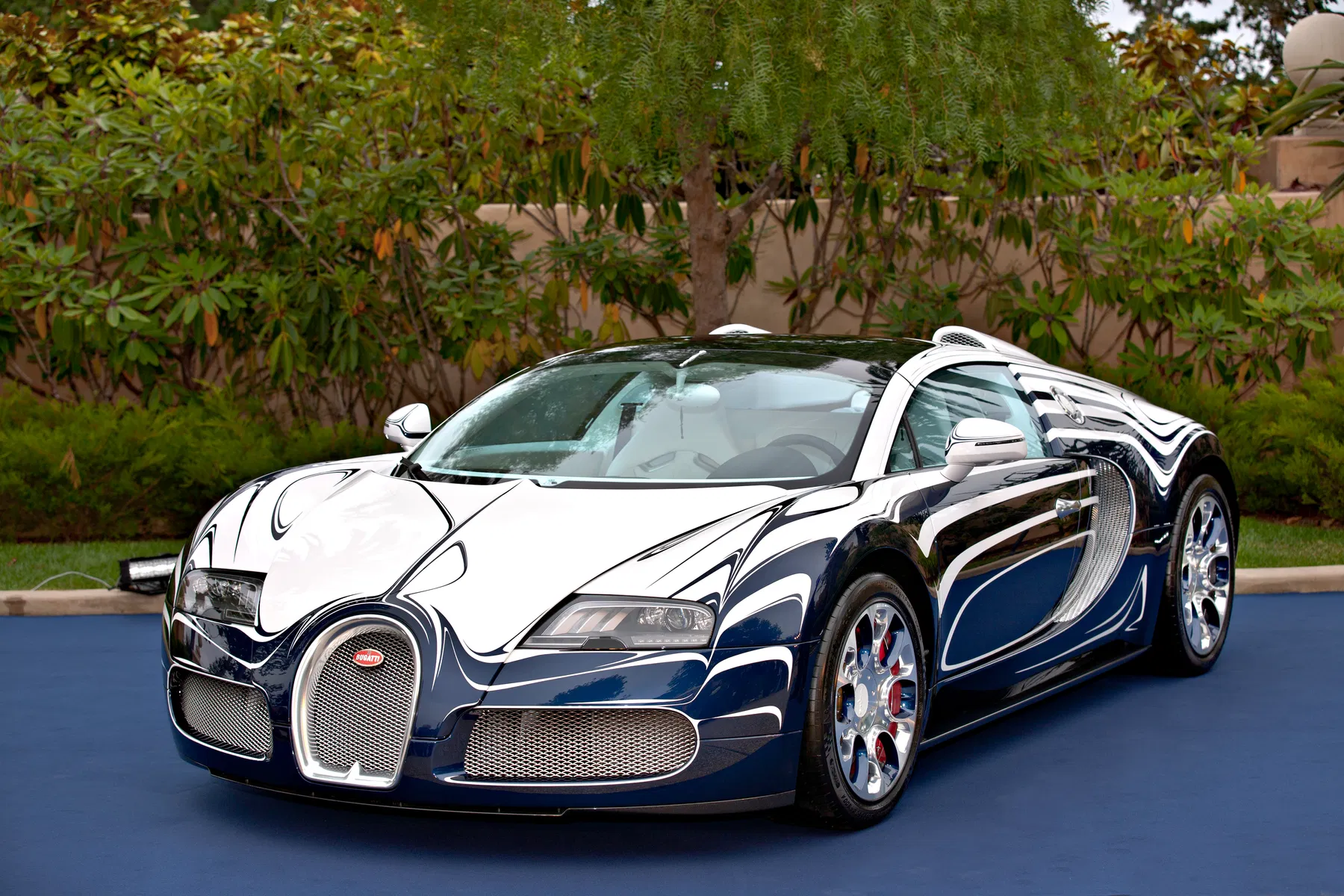 The Bugatti “L’Or Blanc” – The fastest porcelain in the world makes U.S. debut in California at The Quail, A Motorsports Gatherings